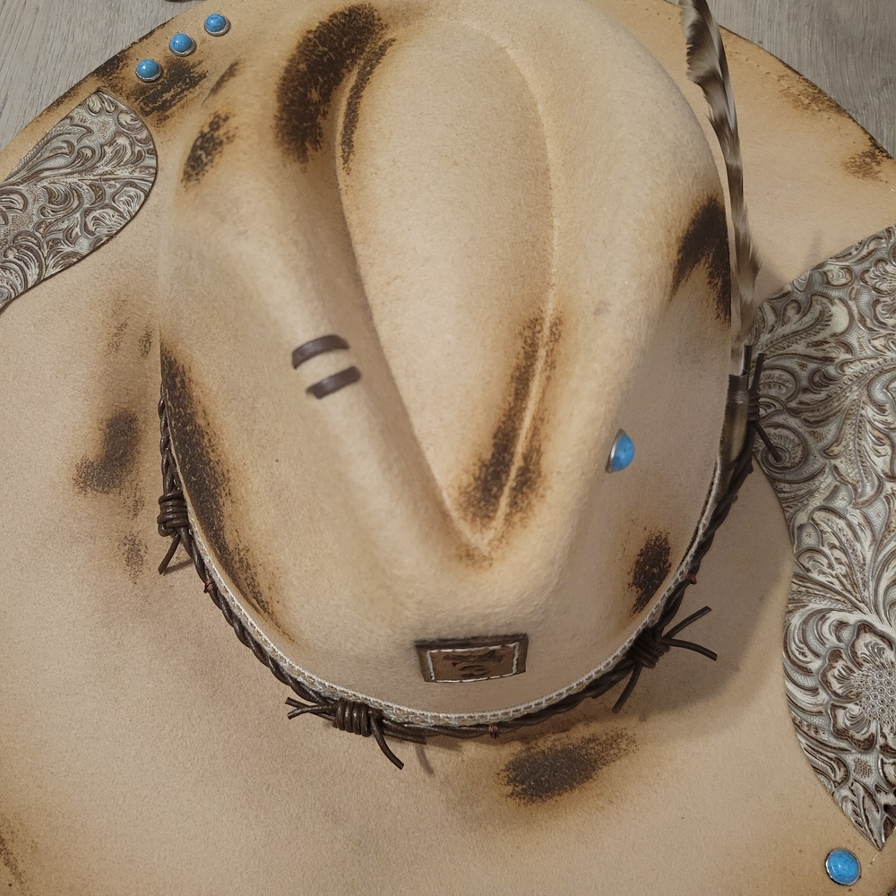 The "Beth Dutton" Rancher - Picture 5 of 8